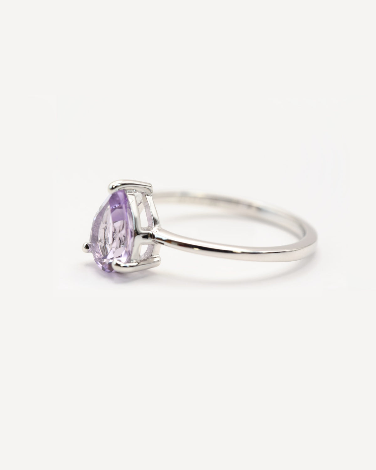 Goutte Ring aus 925 Sterlingsilber mit Pink Amethyst, Tropfen 6 x 8 mm, Seitenansicht