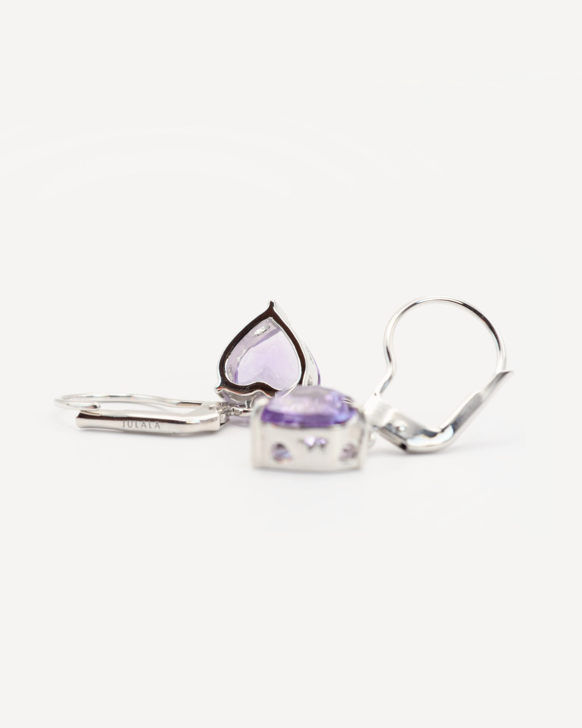 Ondine Ohrhänger aus 925 Sterlingsilber mit Pink Amethyst, Herz 8 mm, Seitenansicht