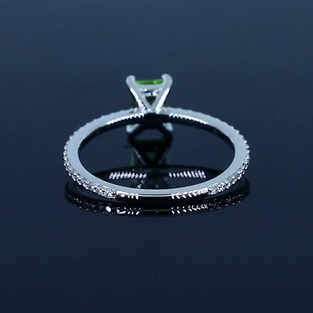 Pistache Ring mit Peridot, 925er Sterlingsilber rhodiniert – Video, 360°-Ansicht